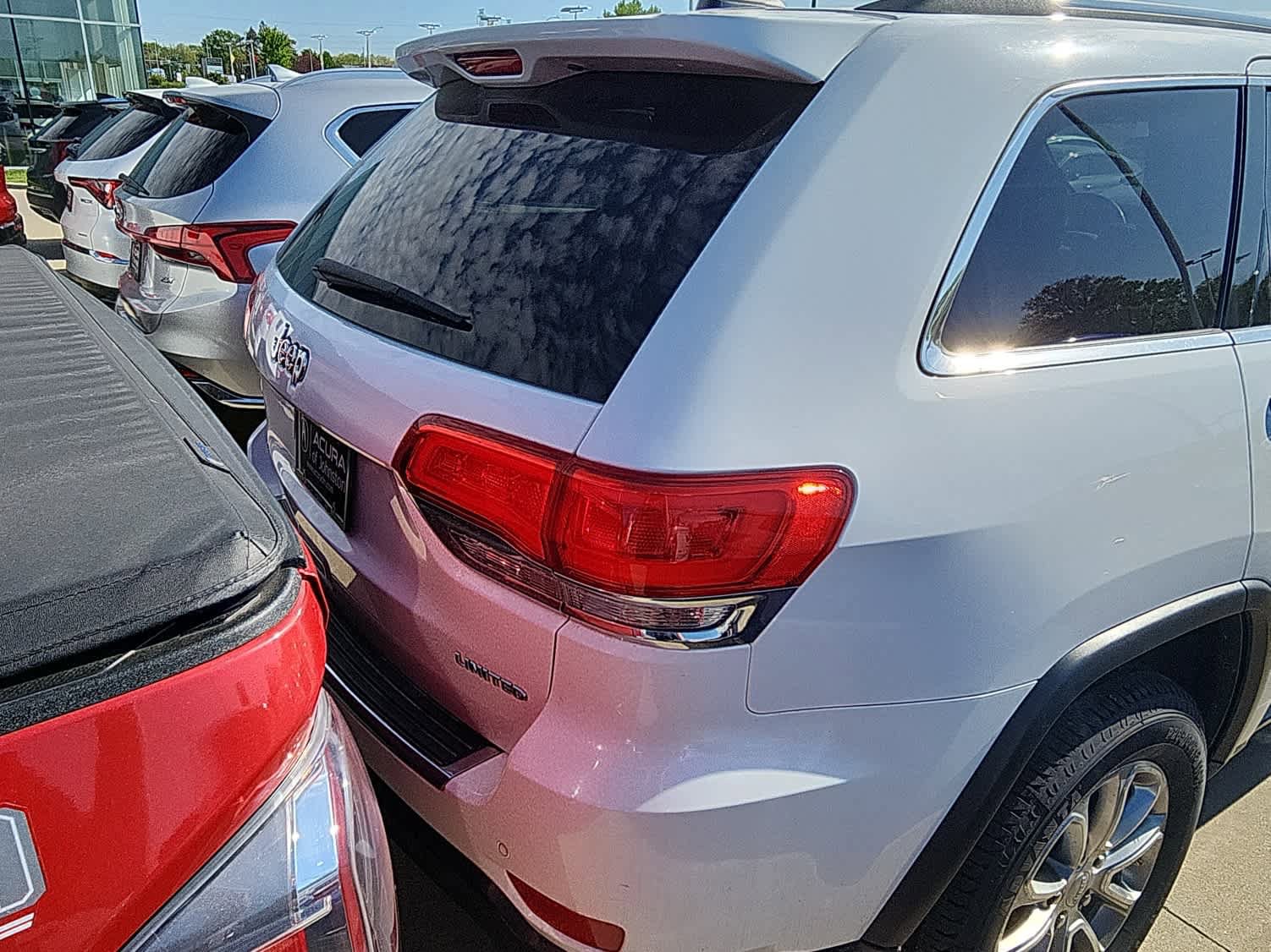 Used 2015 Jeep Grand Cherokee Limited AWD/4WD image 6