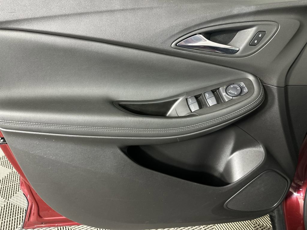 Used 2023 Buick Encore GX Select FWD image 23