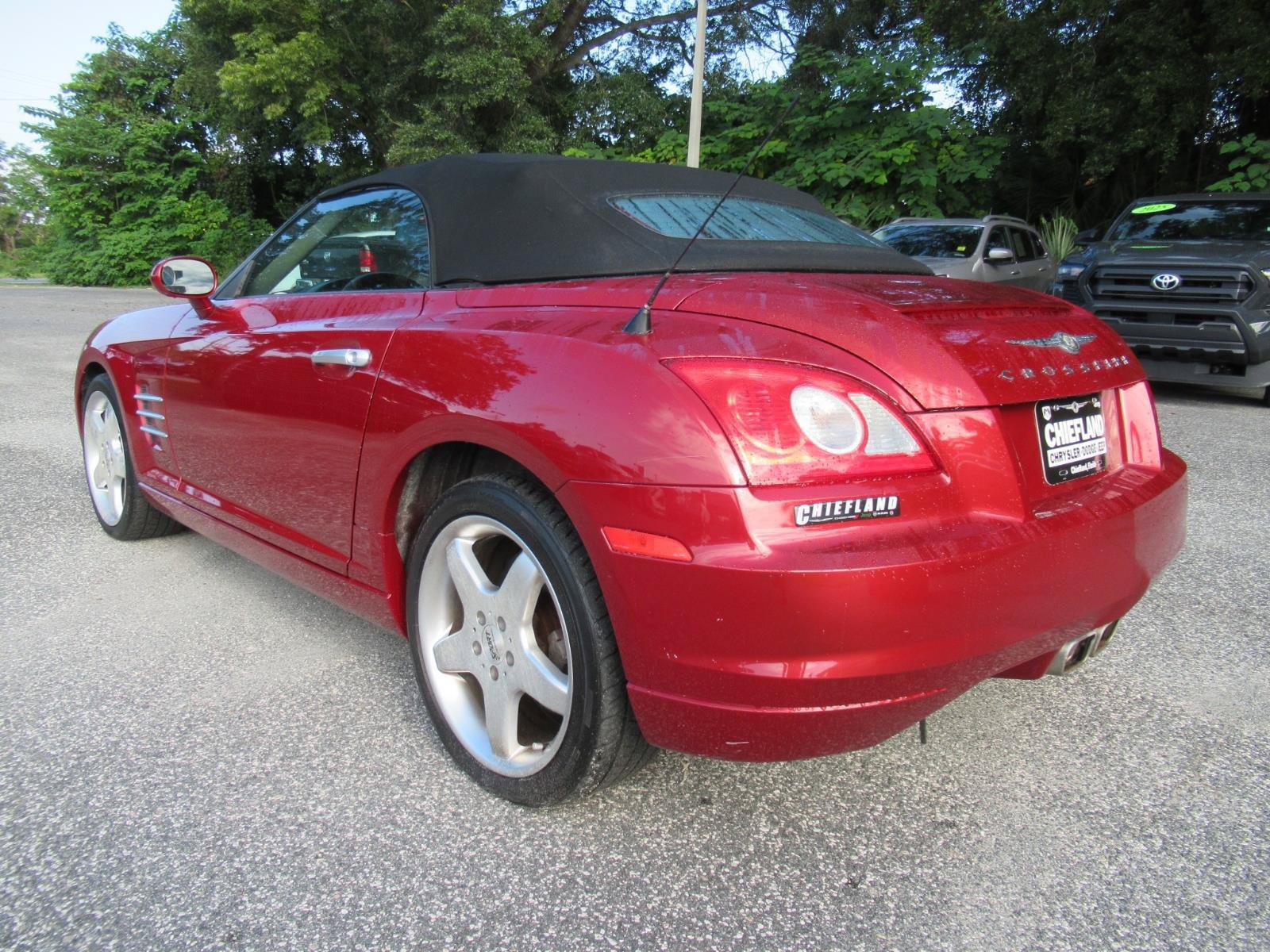 Used 2007 Chrysler Crossfire Convertible w/ Special Edition Group RWD image 5
