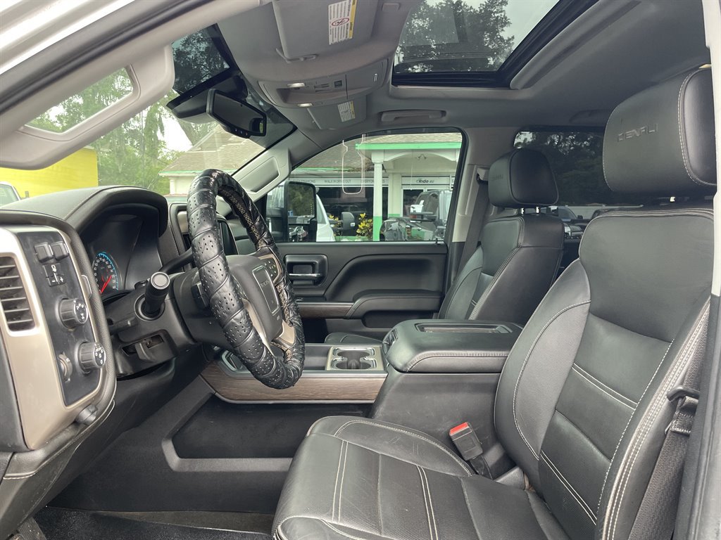 Used 2018 GMC Sierra 3500 Denali w/ Duramax Plus Package AWD/4WD image 24