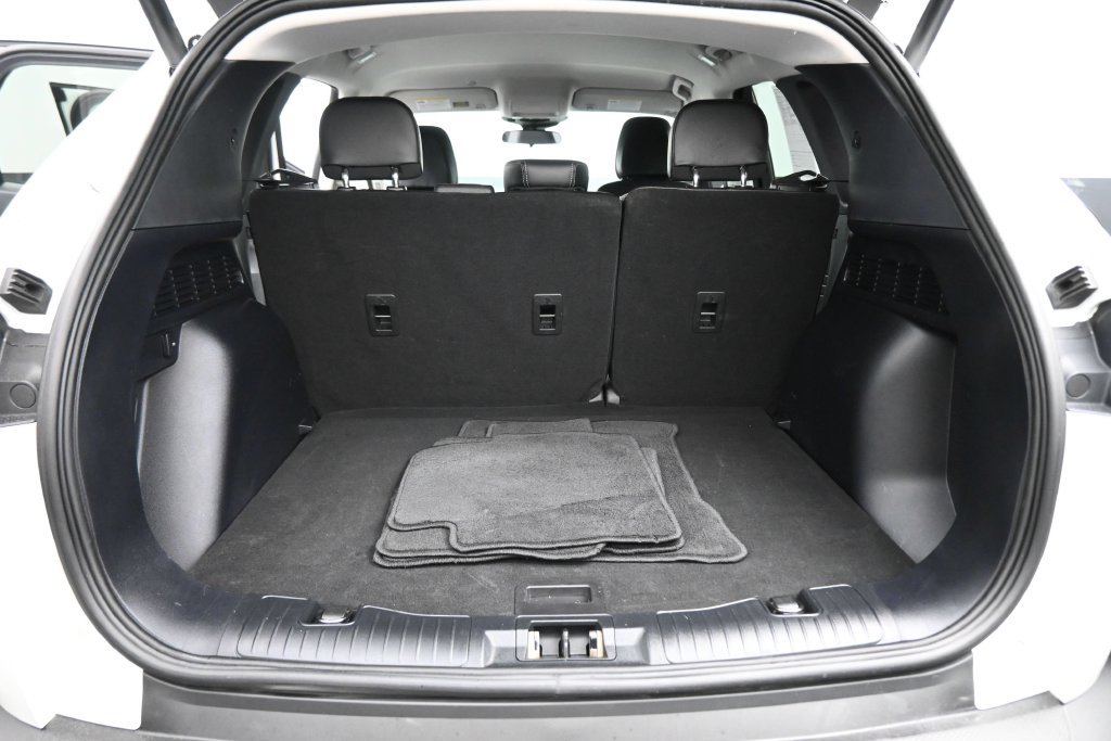 Used 2022 Ford Escape SEL w/ Technology Package FWD image 19