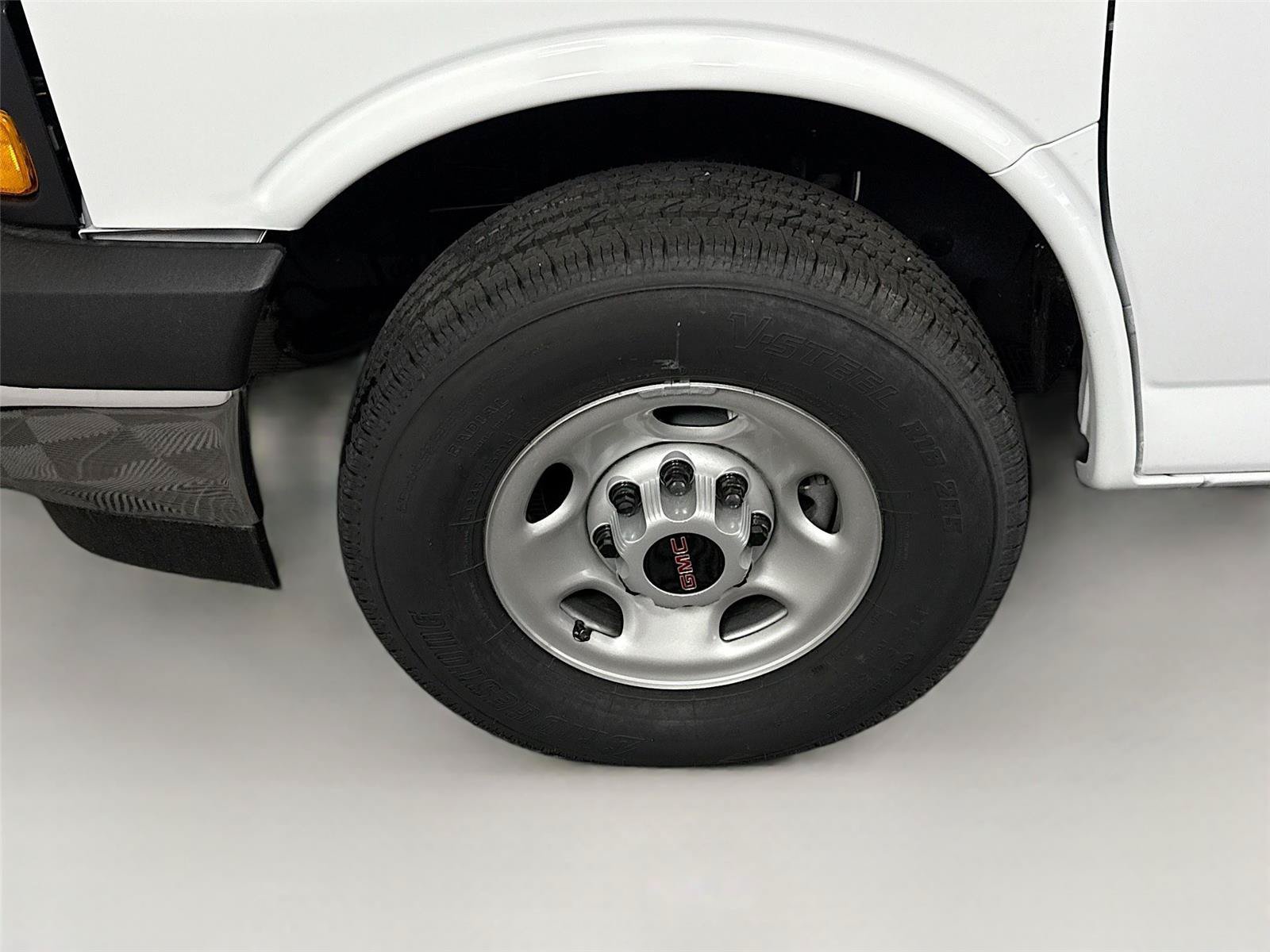 New 2026 GMC Savana 2500 w/ Driver Convenience Package RWD image 19