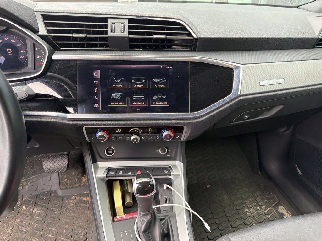 Used 2021 Audi Q3 2.0T Premium w/ Convenience Package AWD/4WD image 10