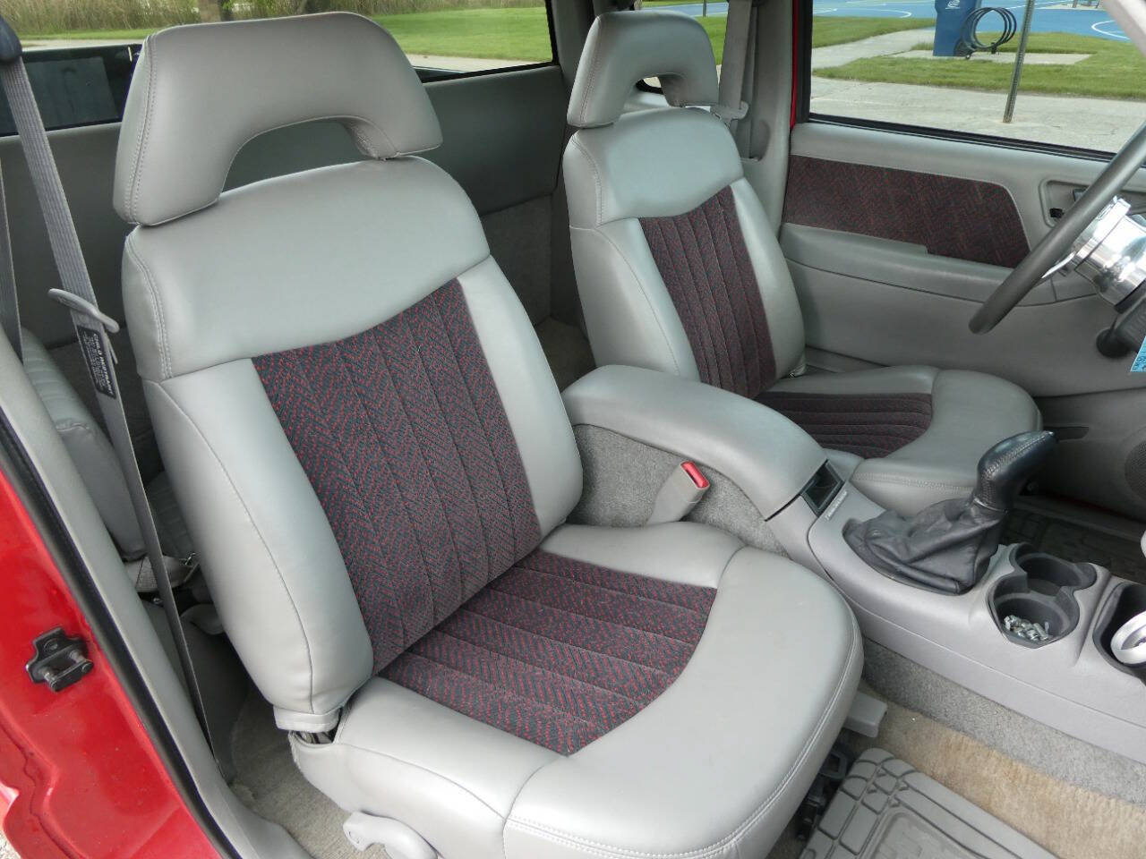 Used 1997 GMC Sonoma SLS w/ Sport Marketing Option Pkg RWD image 19