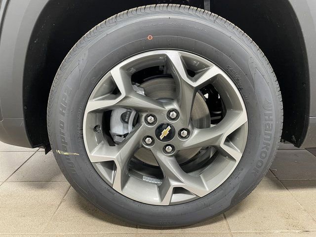 New 2026 Chevrolet Trax LT w/ Driver Confidence Package FWD image 7