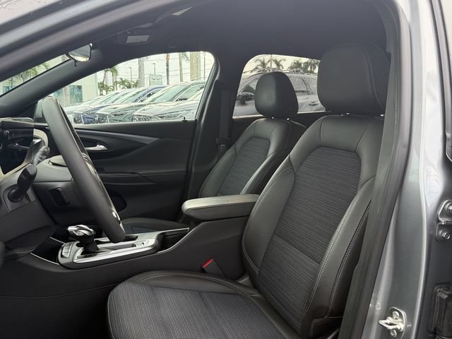 Used 2024 Buick Envista Preferred w/ Advanced Safety Package FWD image 9