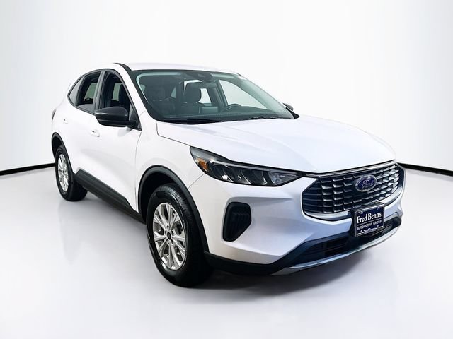 New 2026 Ford Escape Active w/ Cold Weather Package AWD/4WD image 1