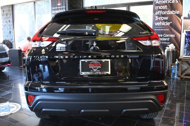 New 2026 Mitsubishi Eclipse Cross LE AWD/4WD image 12