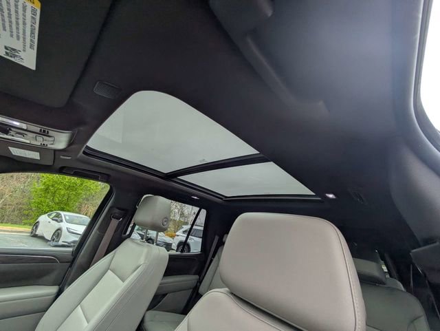 Used 2023 Chevrolet Tahoe Z71 w/ Luxury Package AWD/4WD image 23