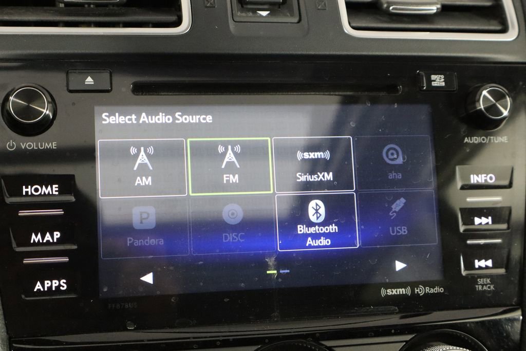 Used 2017 Subaru Forester 2.5i Touring AWD/4WD image 32