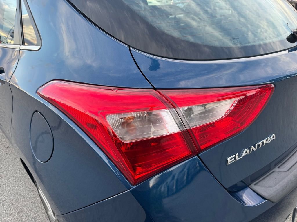 Used 2016 Hyundai Elantra GT w/ Option Group 02 image 35