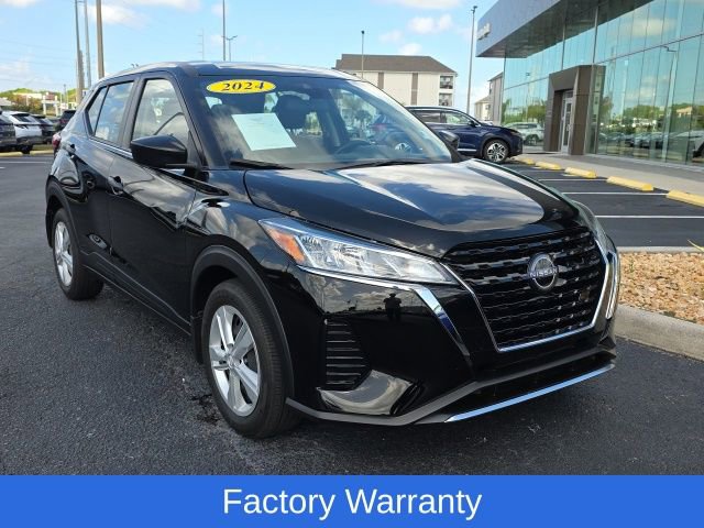 Used 2024 Nissan Kicks S FWD image 1