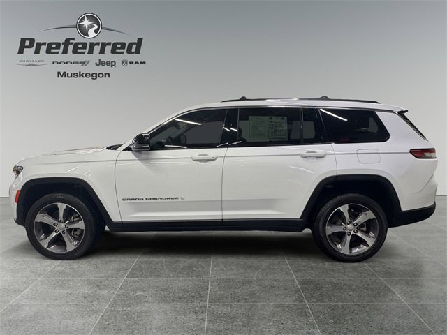 Used 2023 Jeep Grand Cherokee L Limited image 12