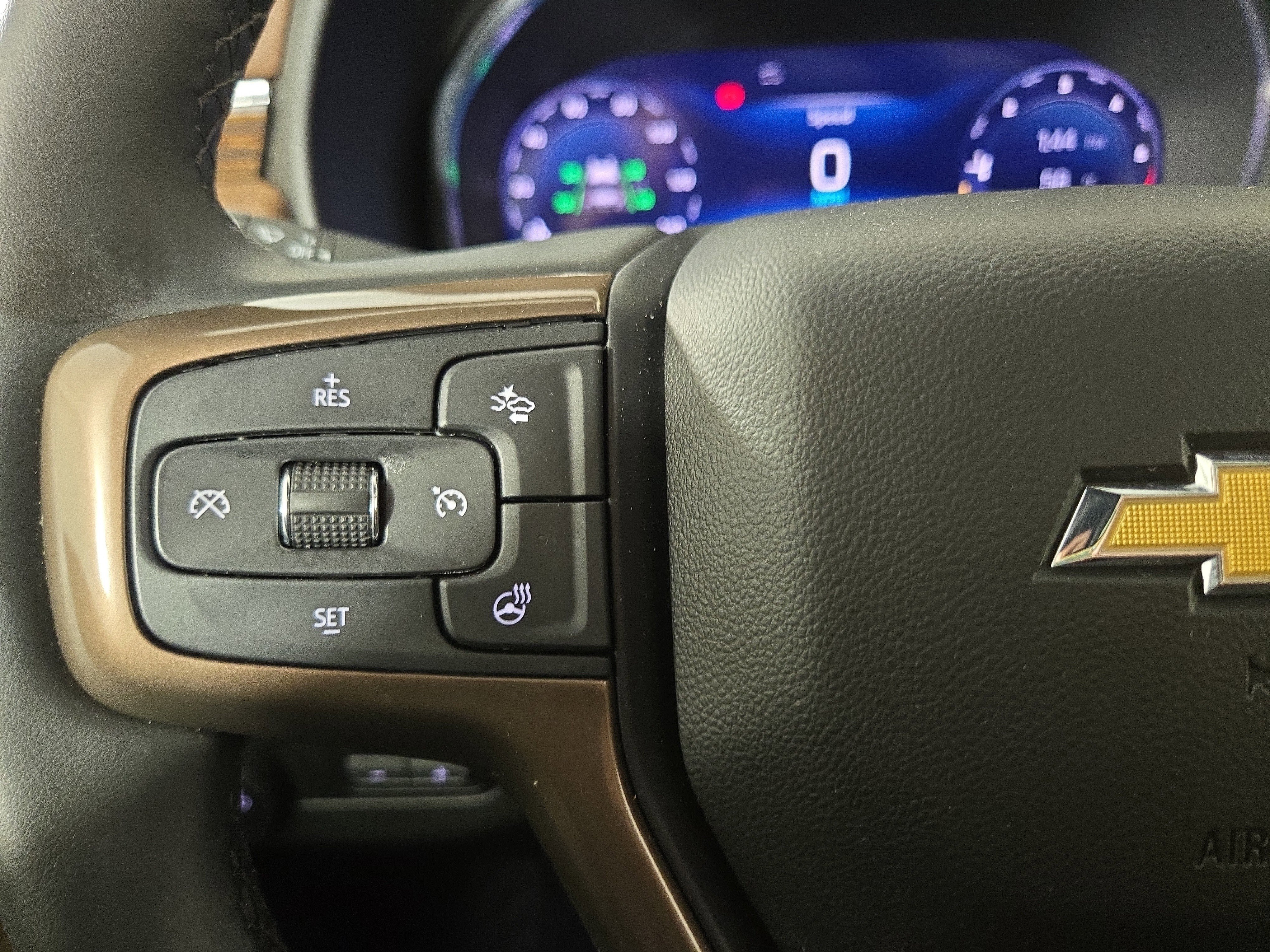 Certified 2023 Chevrolet Suburban High Country image 16