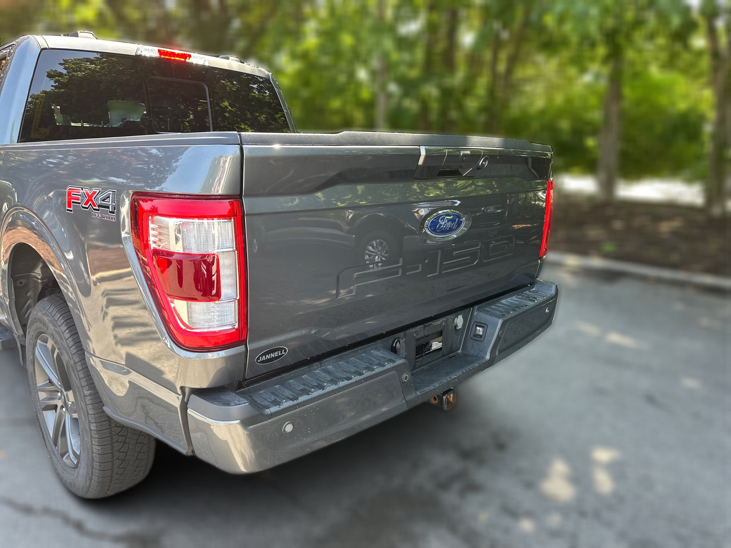 Used 2023 Ford F150 Lariat AWD/4WD image 24