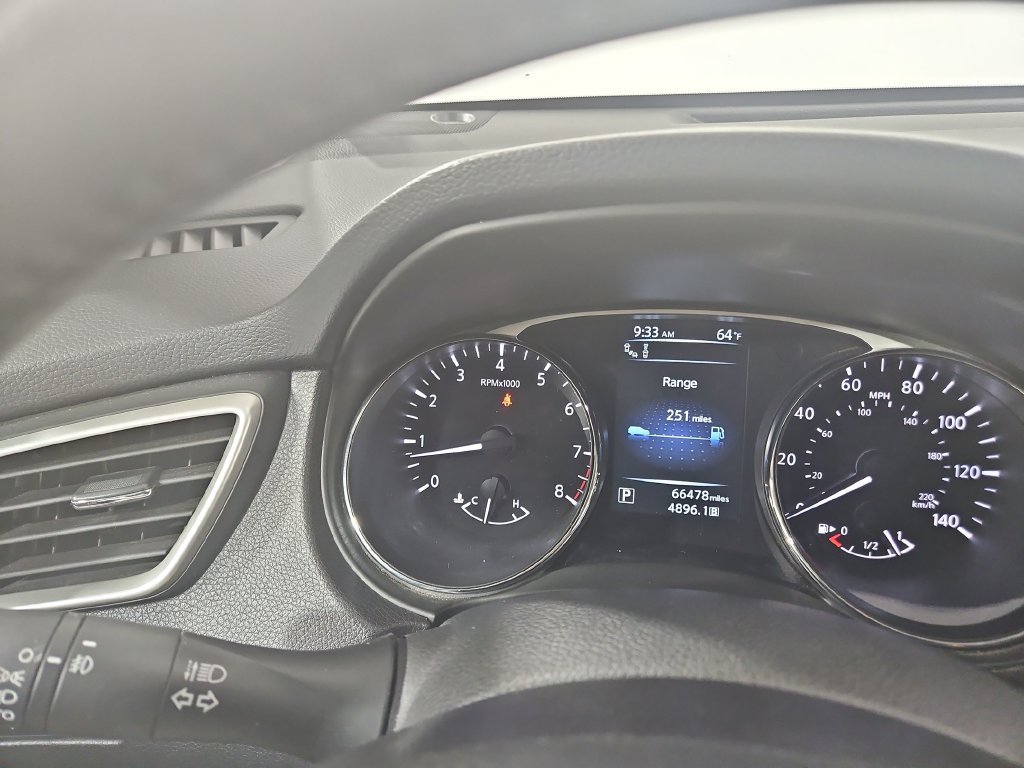 Used 2016 Nissan Rogue SL w/ SL Premium Package AWD/4WD image 16