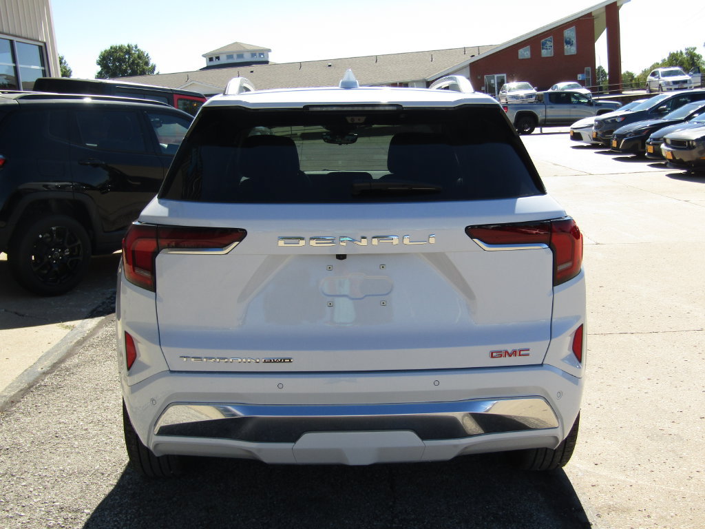 New 2027 GMC Terrain Denali AWD/4WD image 4