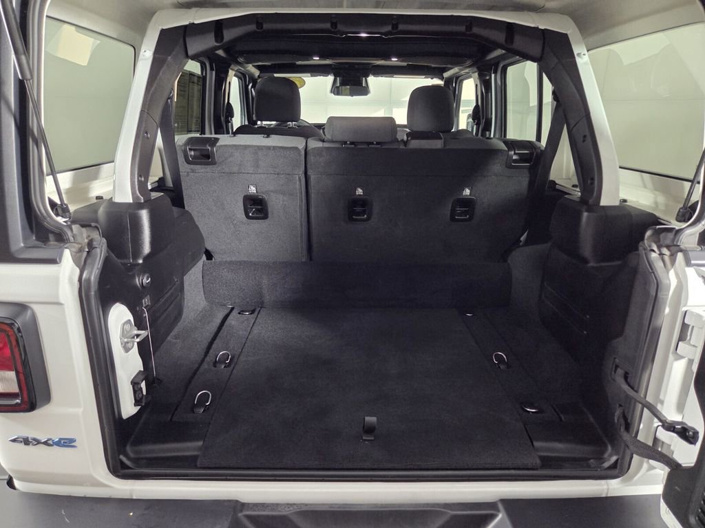 Certified 2025 Jeep Wrangler Willys image 27