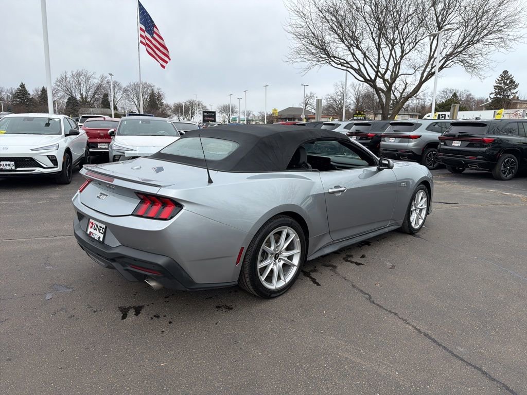 Used 2025 Ford Mustang GT Premium RWD image 14