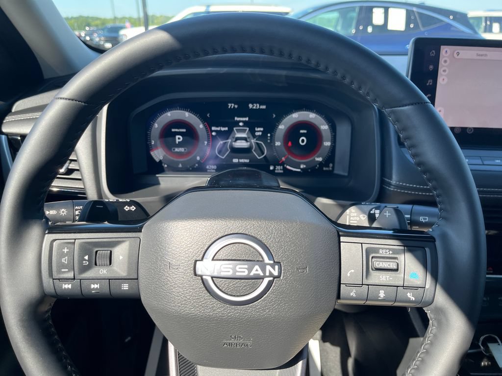 Used 2025 Nissan Rogue SL w/ Tech Package AWD/4WD image 16