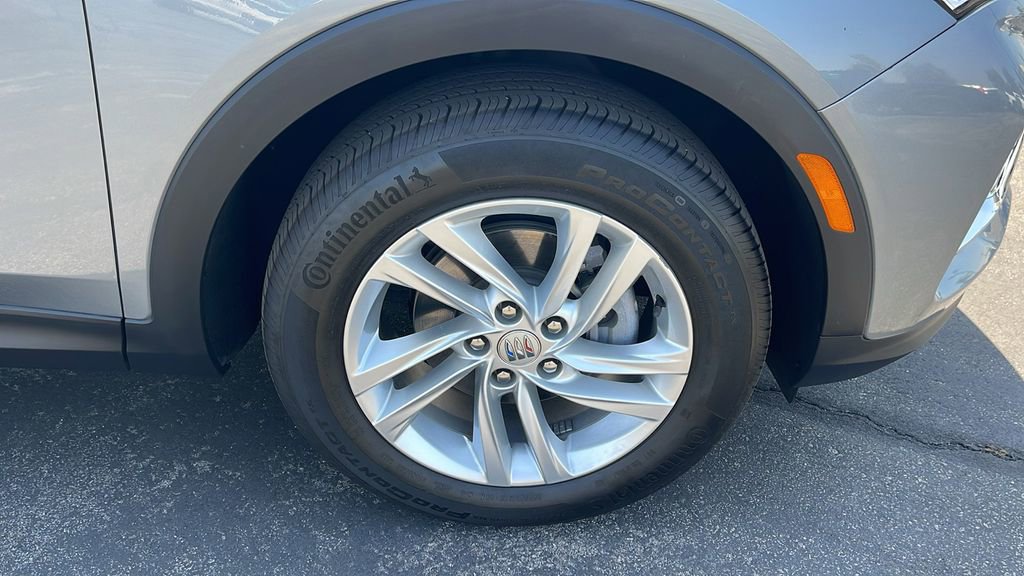 Used 2024 Buick Envista Preferred w/ Advanced Safety Package FWD image 9