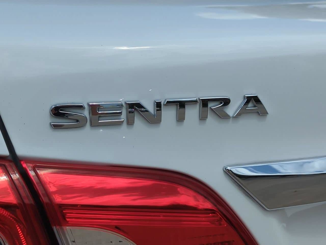 Used 2019 Nissan Sentra SV FWD image 5
