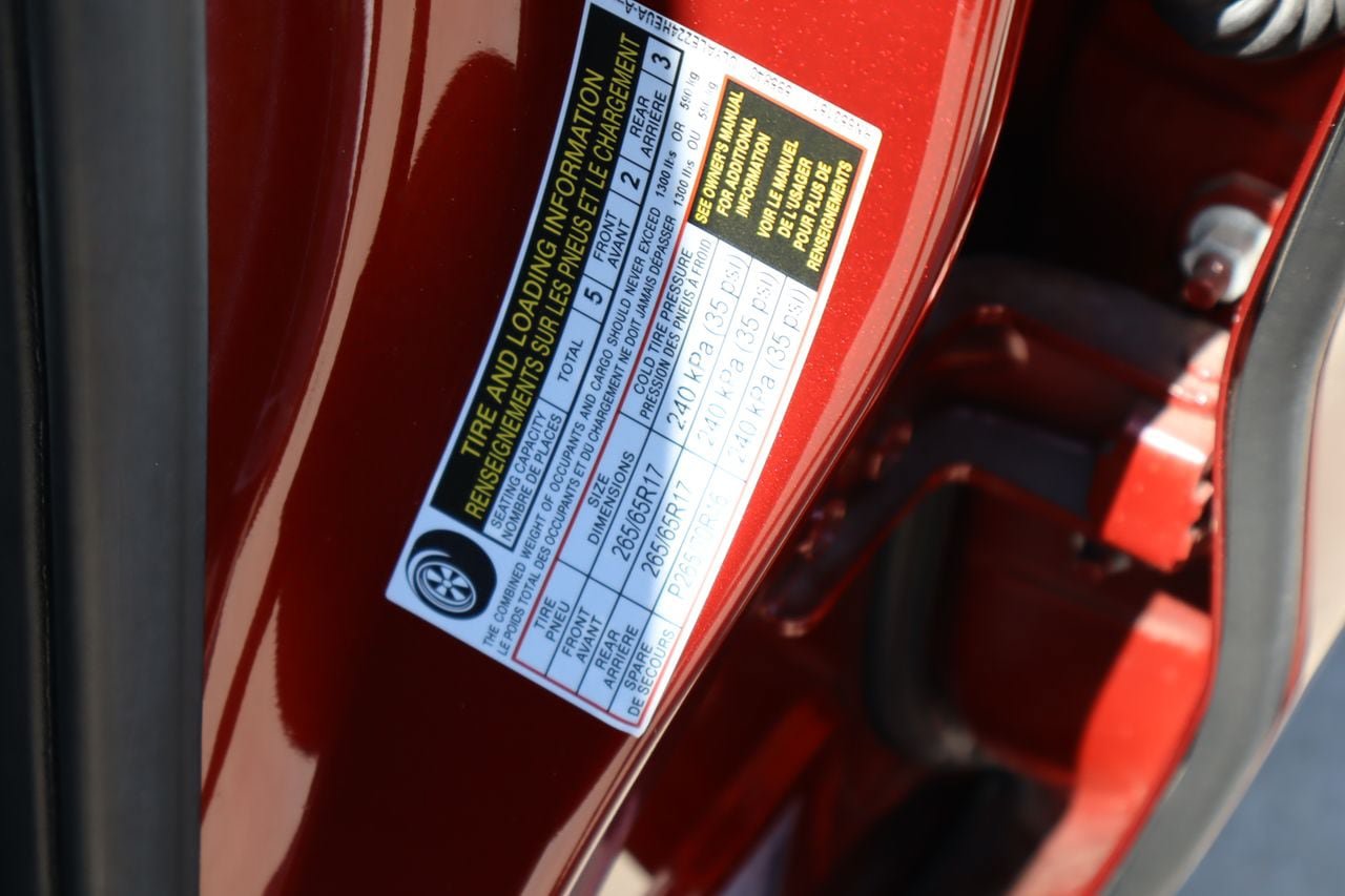Certified 2024 Nissan Frontier SL w/ Technology Package RWD image 32