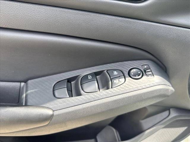 Used 2023 Nissan Altima 2.5 S FWD image 13