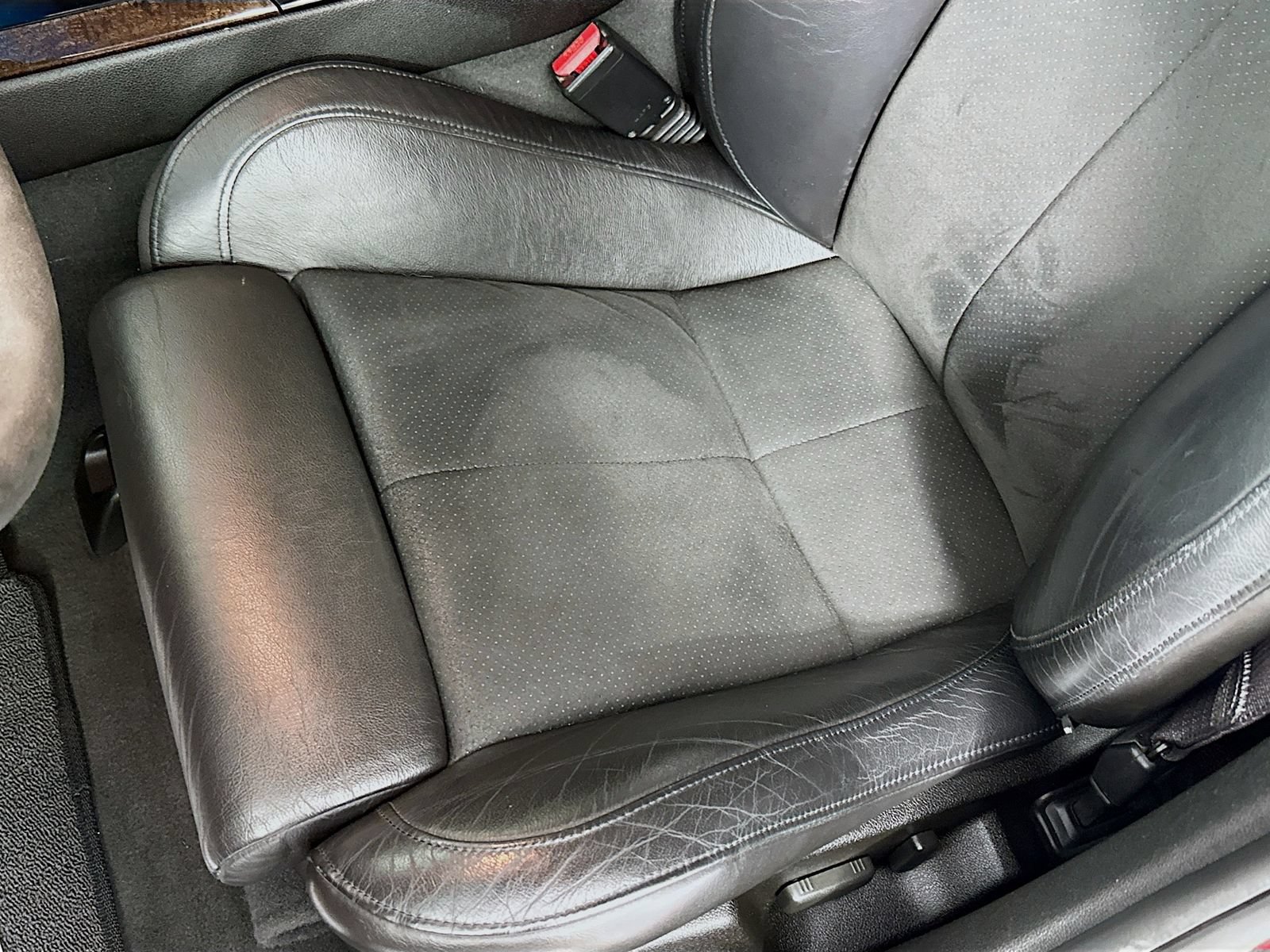 Used 2011 Cadillac CTS V w/ Wood Trim Package RWD image 19