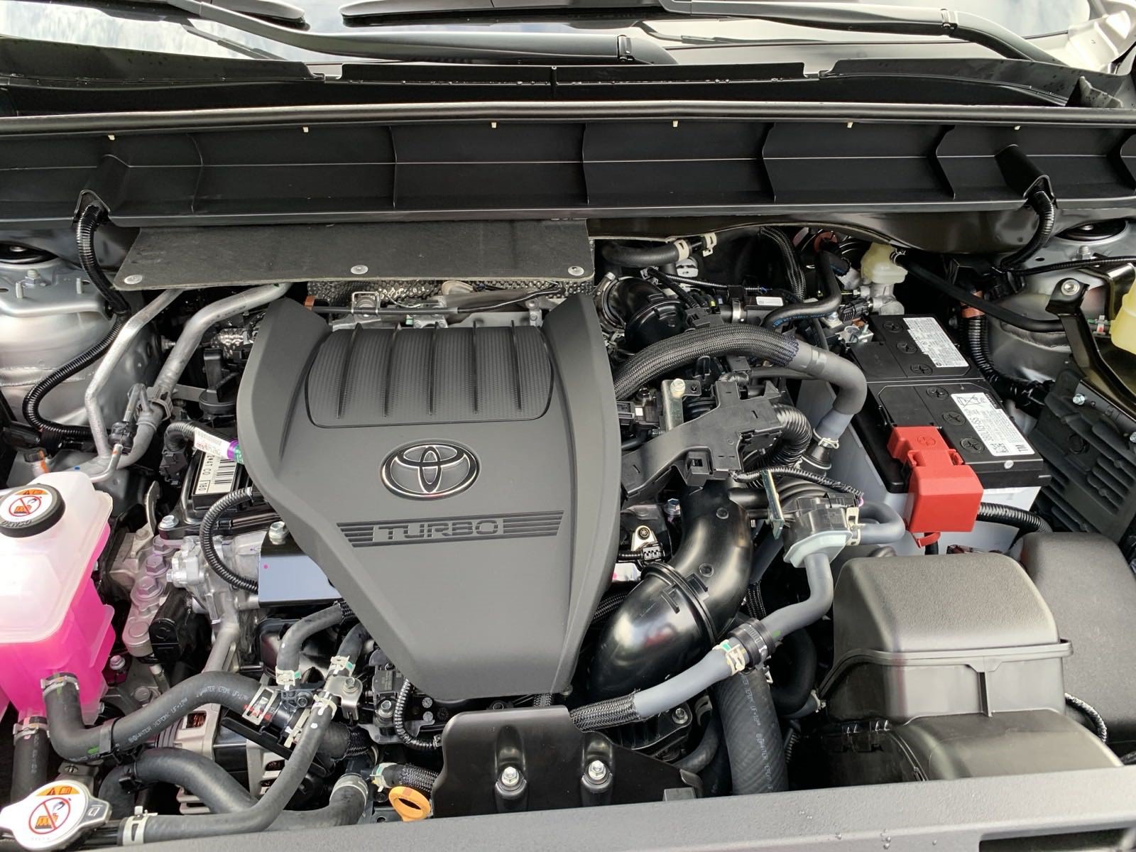 New 2024 Toyota Highlander XLE FWD image 41