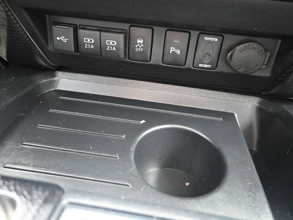 Used 2021 Toyota Tundra Limited w/ Limited Premium Package image 24