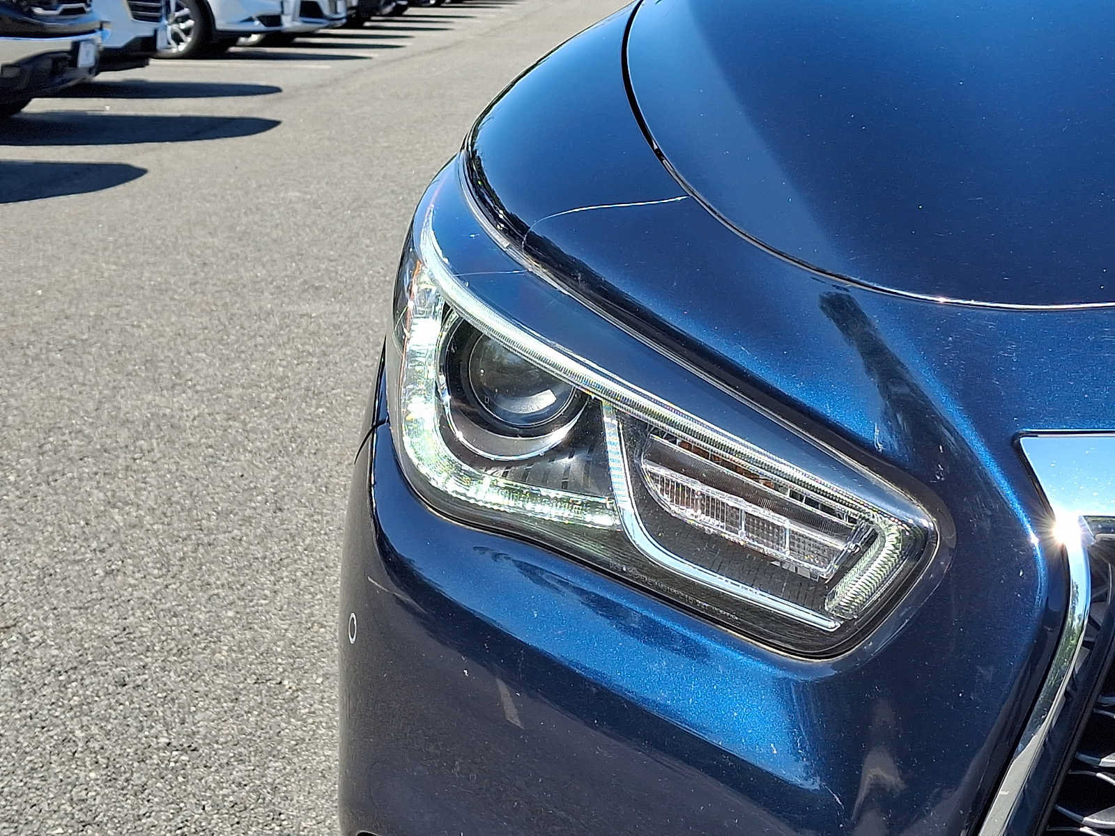 Used 2019 INFINITI QX60 Luxe w/ Sensory Package AWD/4WD image 9