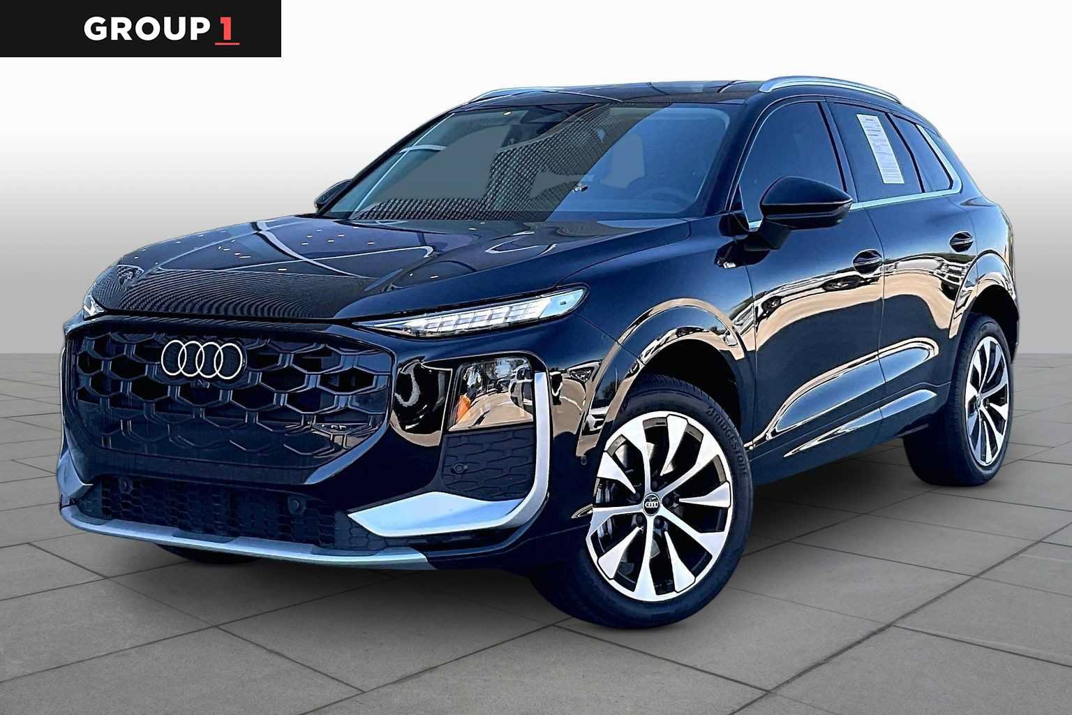 Used 2026 Audi Q3 quattro 2.0T w/ Driver Assistance Package AWD/4WD image 1