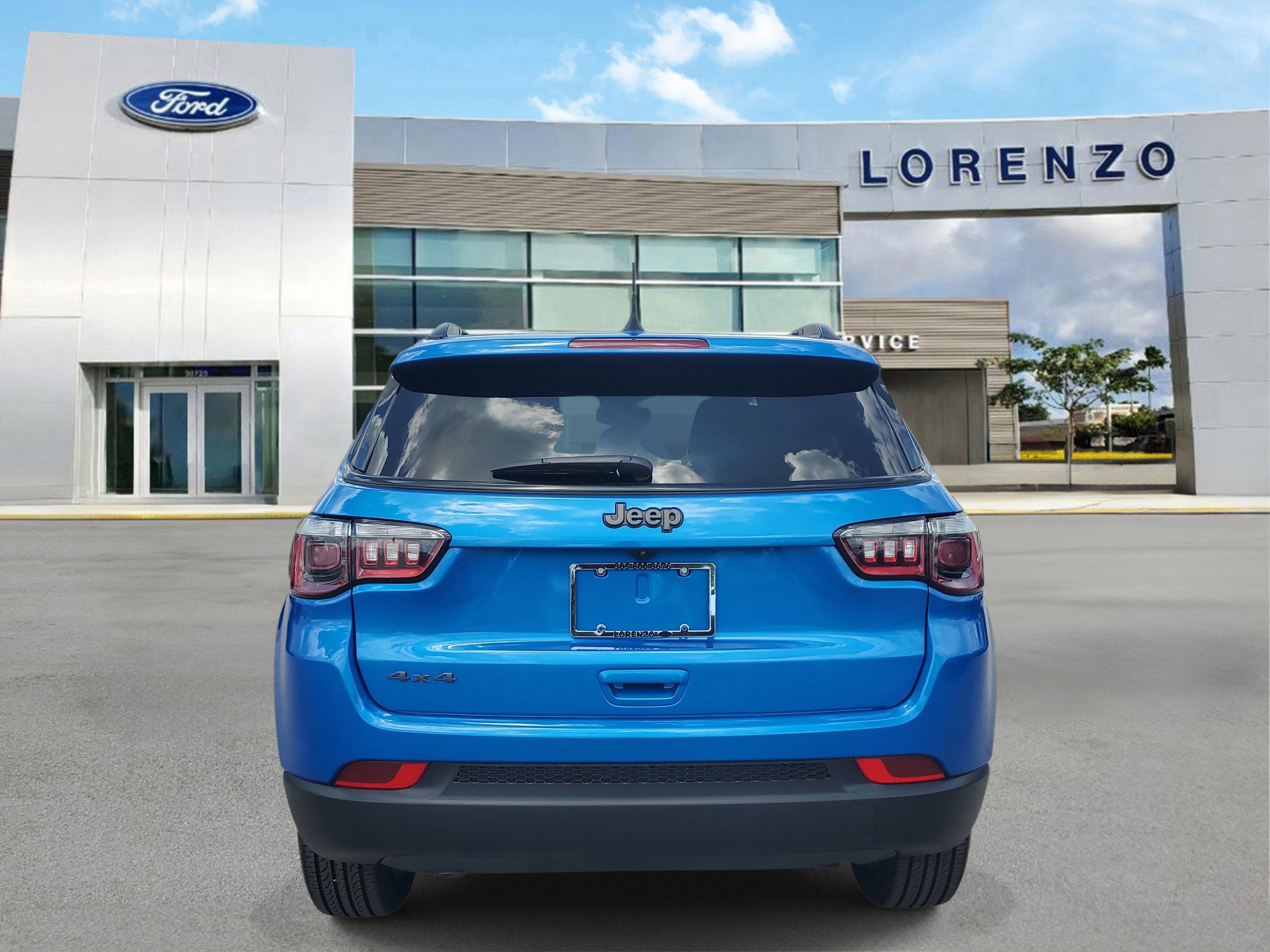 Used 2026 Jeep Compass Latitude AWD/4WD image 6