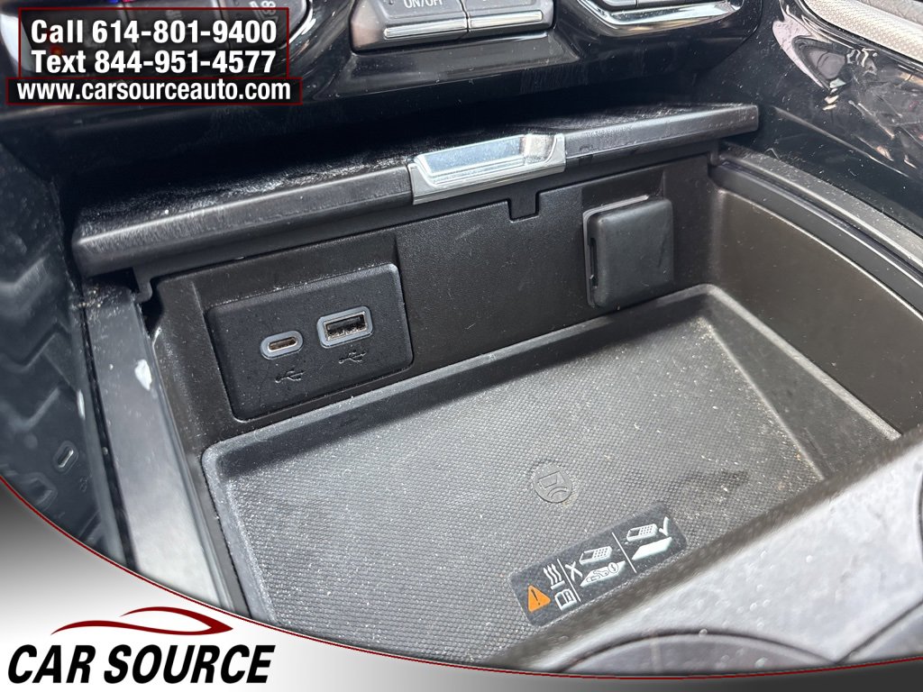 Used 2023 GMC Yukon Denali image 33