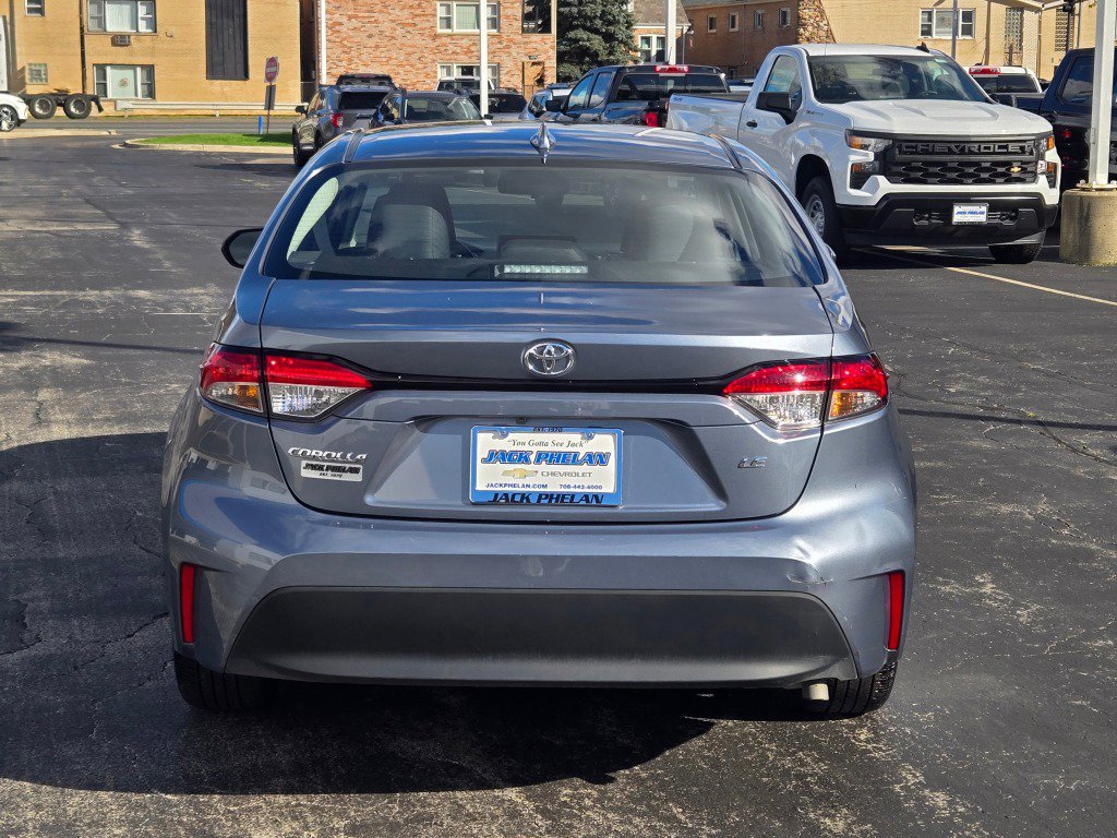 Used 2025 Toyota Corolla LE FWD image 10