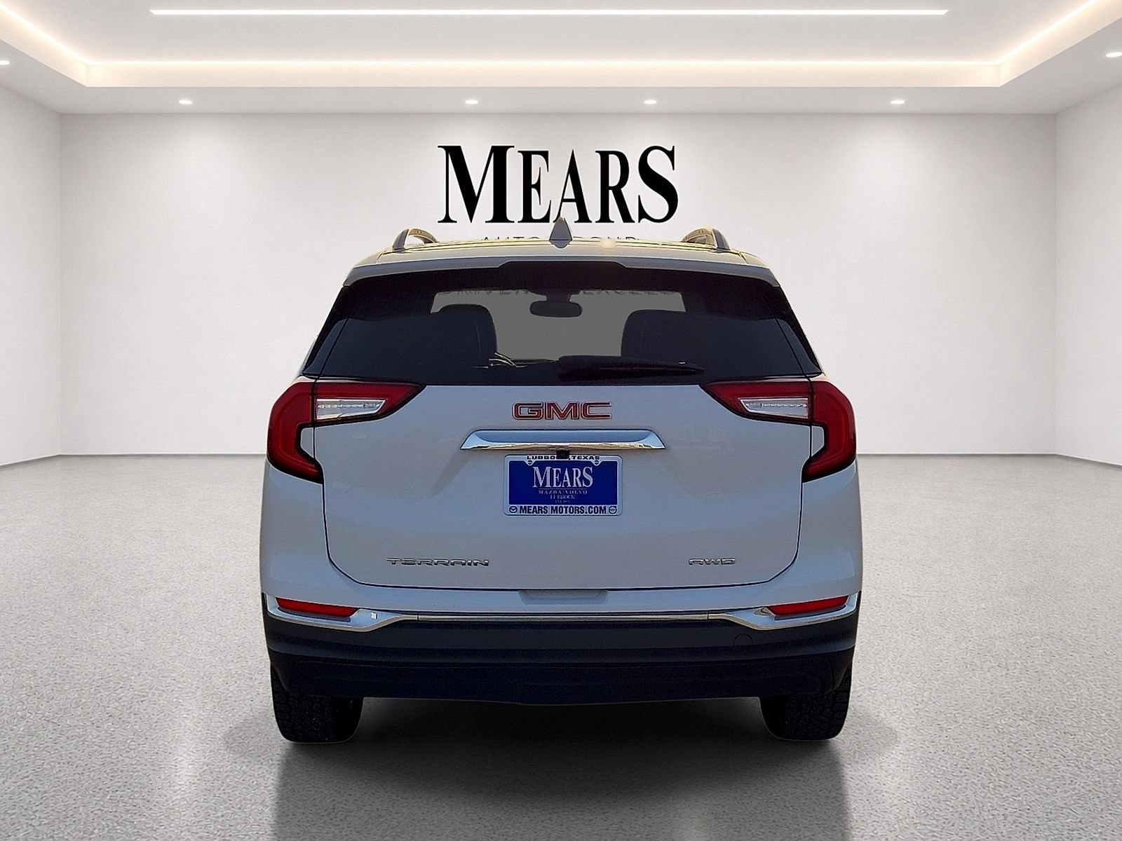 Used 2023 GMC Terrain SLT AWD/4WD image 4
