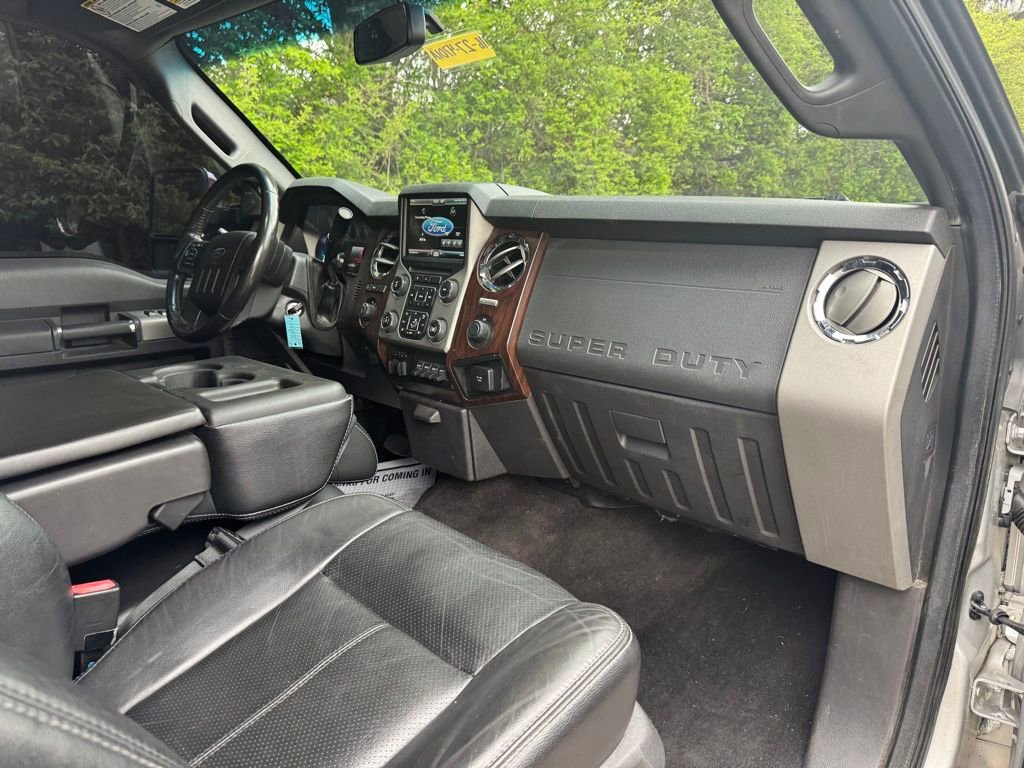 Used 2016 Ford F250 Lariat w/ Chrome Package image 11