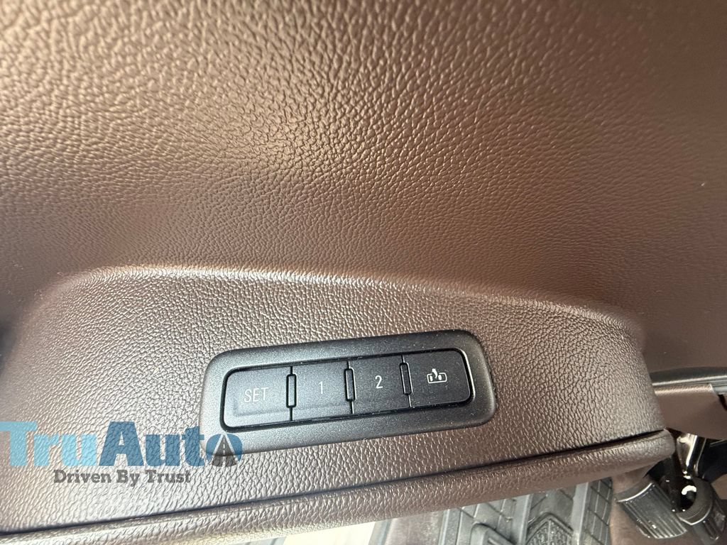 Used 2015 Chevrolet Tahoe LTZ AWD/4WD image 29