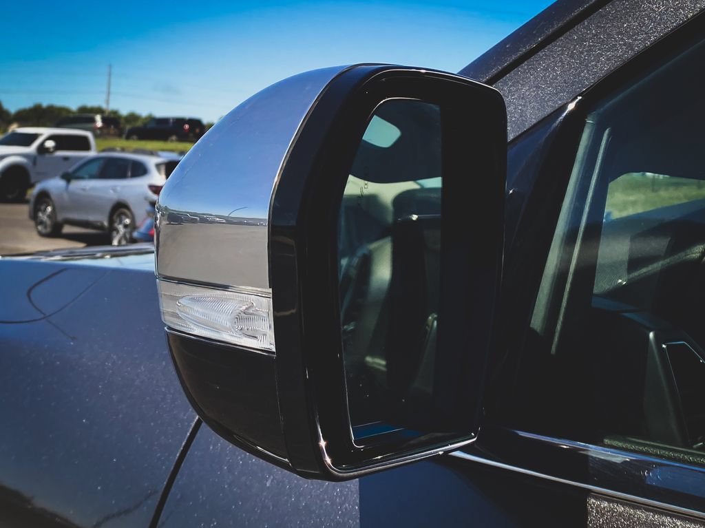 Used 2018 Ford Expedition Platinum AWD/4WD image 4