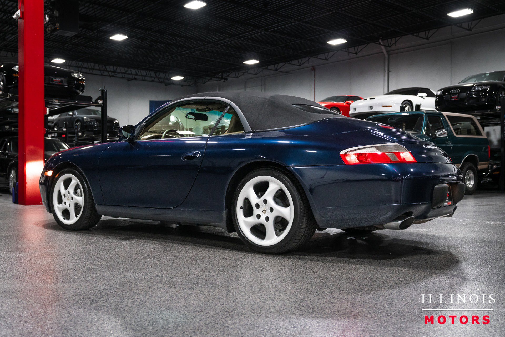 Used 2000 Porsche 911 Carrera 4 AWD/4WD image 3