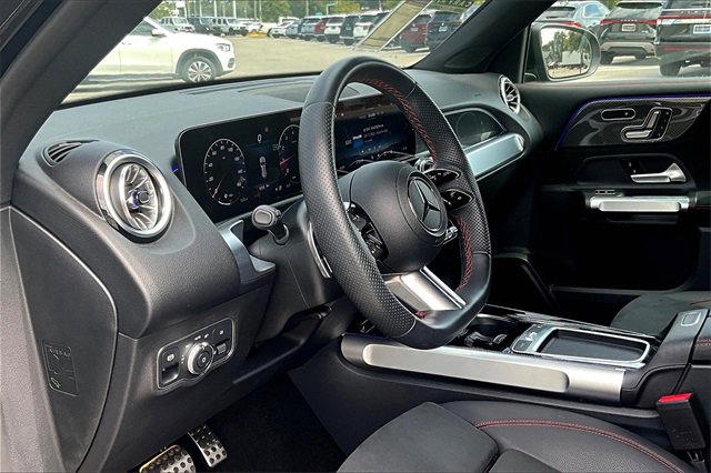 New 2024 Mercedes-Benz GLB 250 image 5