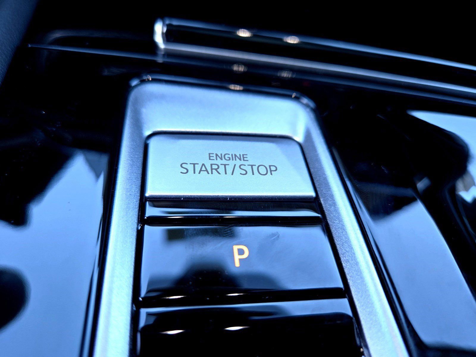 New 2025 Volkswagen Atlas Cross Sport SEL Premium R-Line image 16