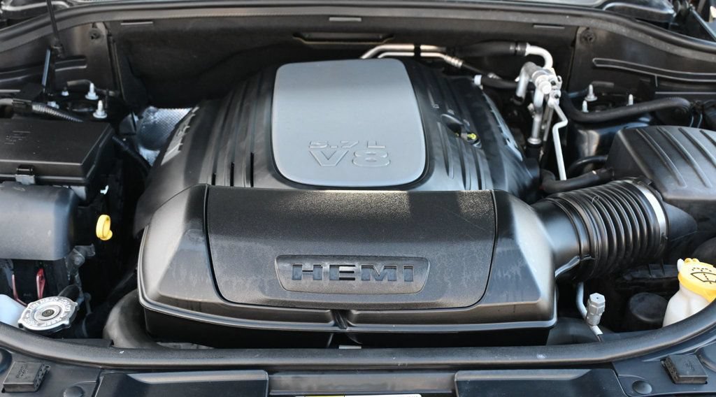 Used 2019 Dodge Durango R/T w/ Blacktop Package RWD image 26