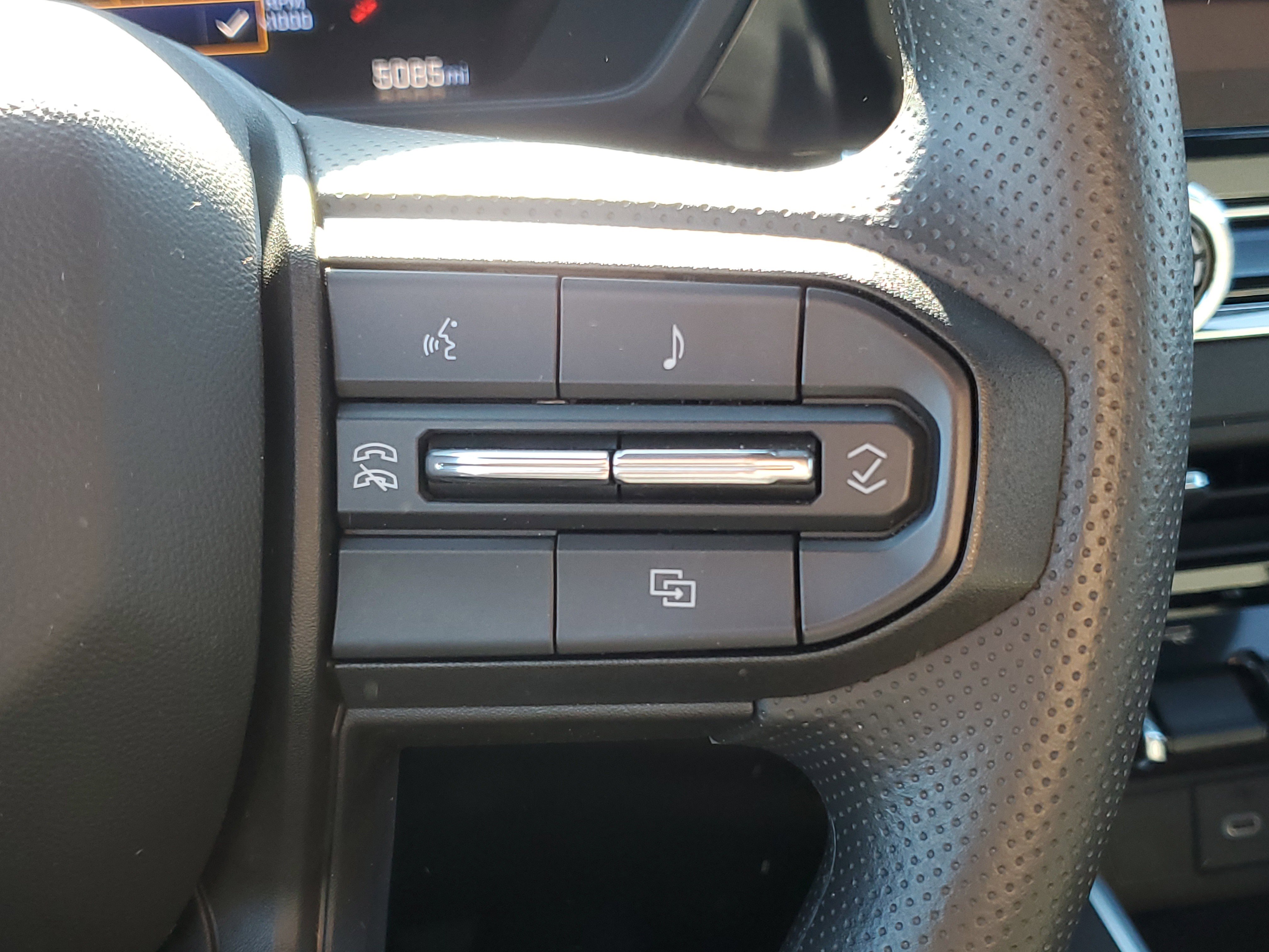 Used 2026 Chevrolet Colorado W/T w/ WT Custom Package image 15