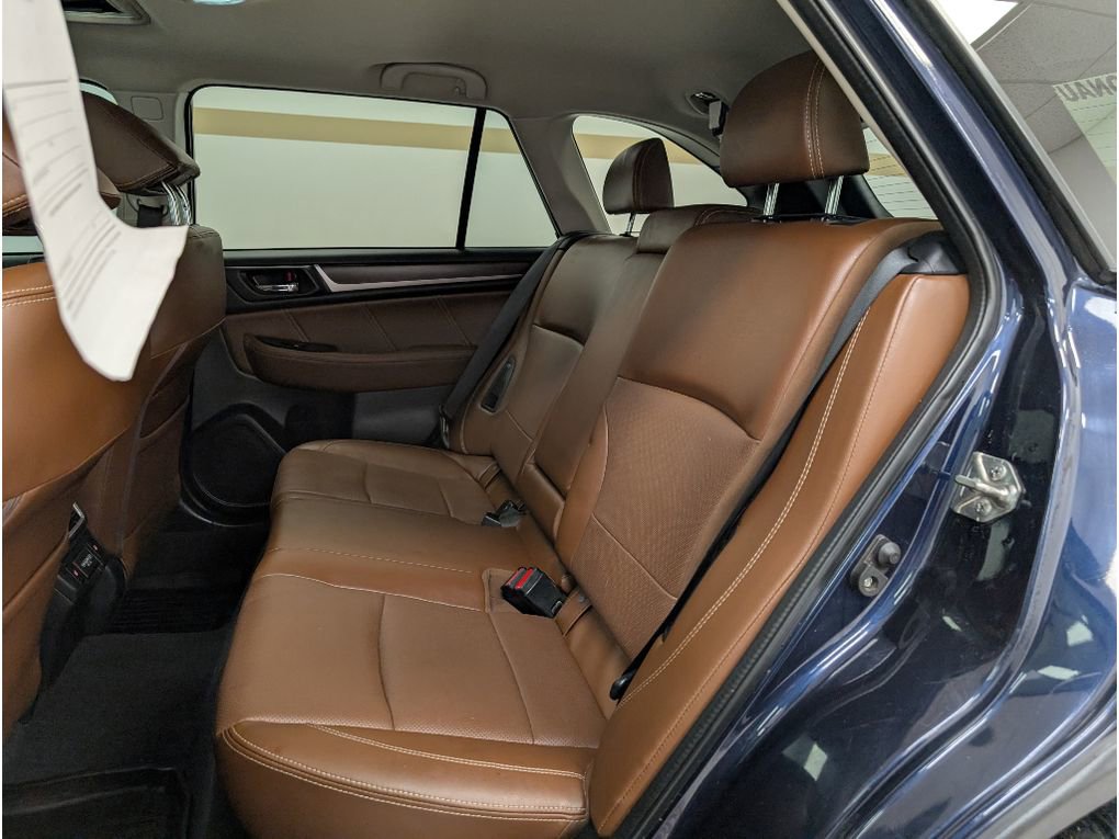 Used 2018 Subaru Outback 3.6R Touring w/ Popular Package #3 image 15