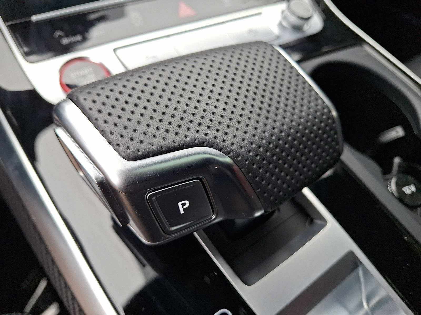 Used 2025 Audi SQ7 Premium Plus AWD/4WD image 18