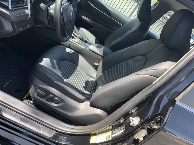 Used 2023 Toyota Camry SE image 18