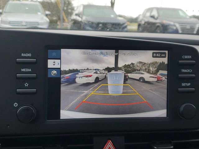 Used 2025 Hyundai Elantra Sport image 23