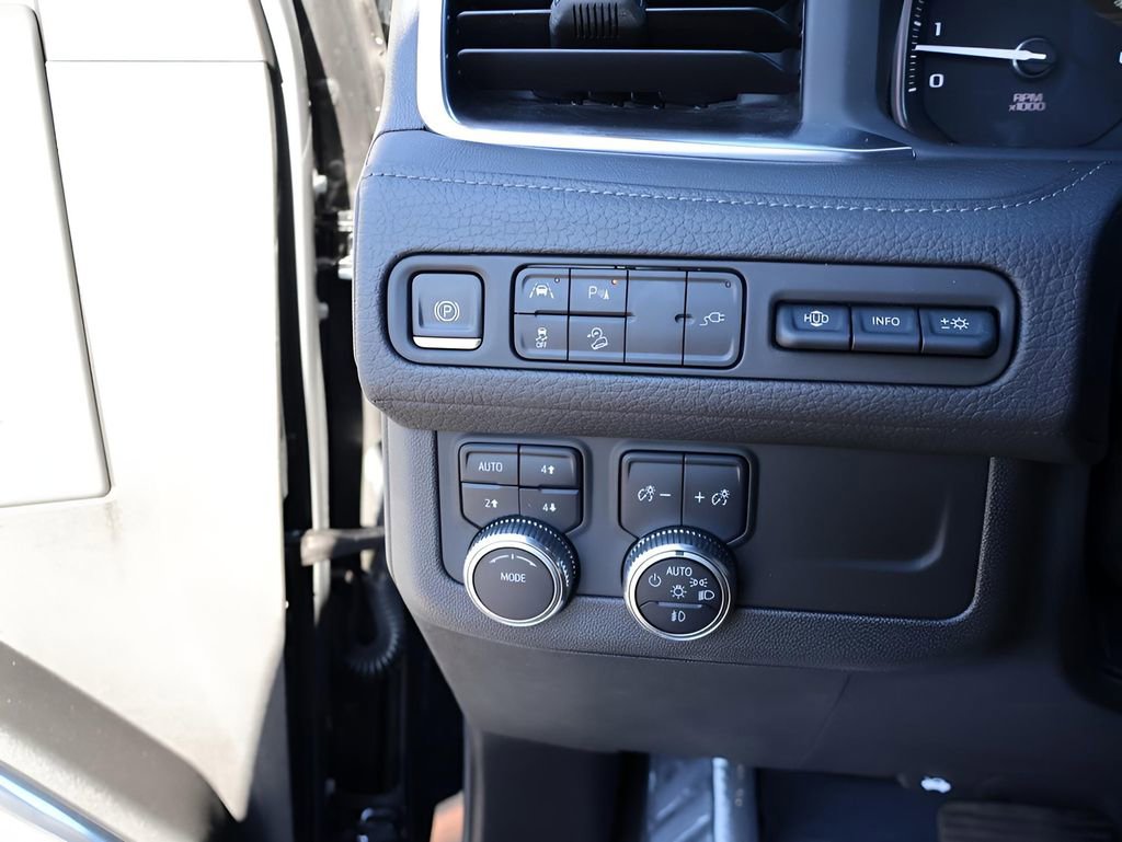 Used 2021 GMC Yukon Denali image 37